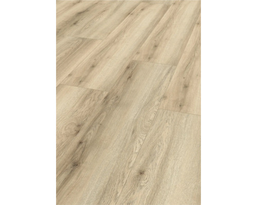 Nahaufnahme von hellem Laminatboden mit Holzstruktur