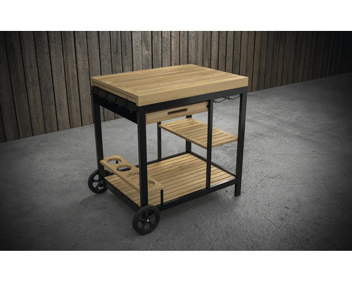 Servierwagen aus Metall und Holz mit Ablageflächen und Rollen