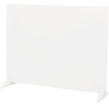 Freistehende, weiße Sichtschutzwand.