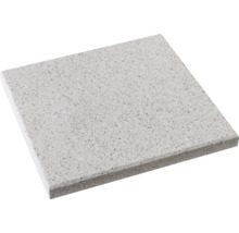 Graue Terrassenplatte aus Beton