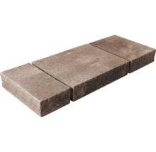 Drei Pflastersteine aus Beton