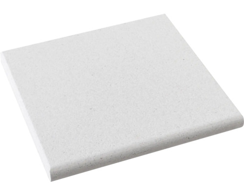 Weiße Fensterbank aus Stein