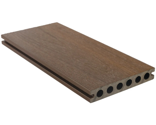 Terrassendiele aus Holz und Kunststoff mit Hohlkammern