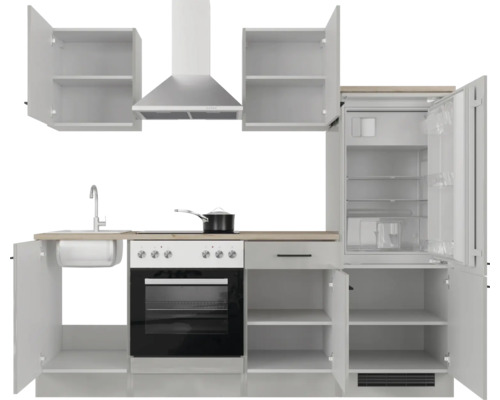 Küchenzeile mit Spüle, Herd, Backofen, Dunstabzugshaube, Hängeschränken und Kühlschrank