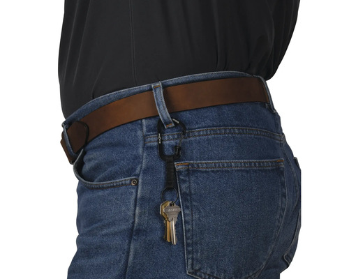 Schlüsselanhänger mit Karabiner am Gürtel befestigt