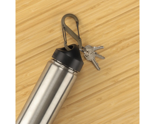 Trinkflasche aus Edelstahl mit Schlüsselanhänger und Schlüsseln