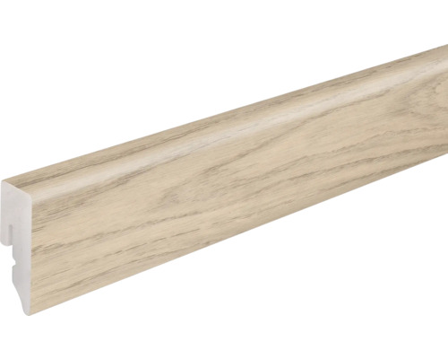 Fußleiste mit Holzdekor