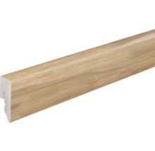 Fußleiste mit Holzstruktur