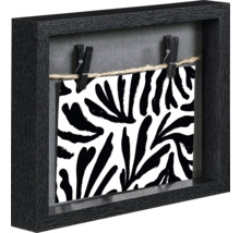 Dekorativer Bilderrahmen mit Wäscheklammern und Bild