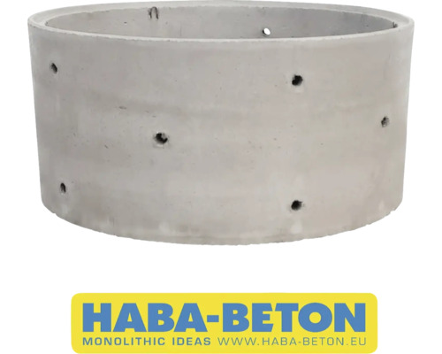 Beton Schachtring mit Löchern