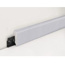 Sockelleiste mit Clipbefestigung an einer Wand