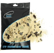 Aquarium Bodengrund mit Steinen und Blättern in einer Verpackung