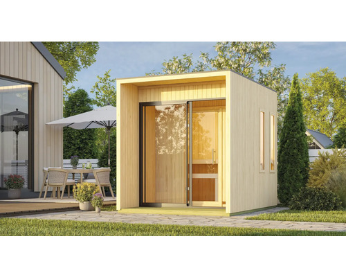 Saunahaus Karibu Catalinos inkl. 9 kW Bio Ofen u.ext. Steuerung mit Vorraum und Ganzglastür aus Klarglas Außenansicht einer Gartensauna mit Schiebetür und zwei Fenstern