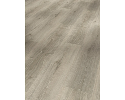 Verlegter Bodenbelag mit Holzoptik