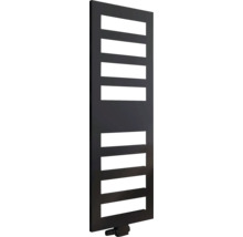 Schwarzer Handtuchheizkörper mit horizontalen Aussparungen