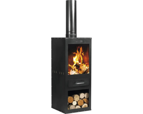 Kaminofen mit Holz und Schornstein