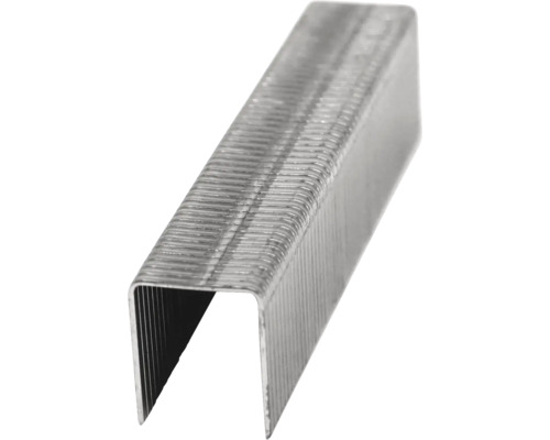 Nahaufnahme von Heftklammern aus Metall