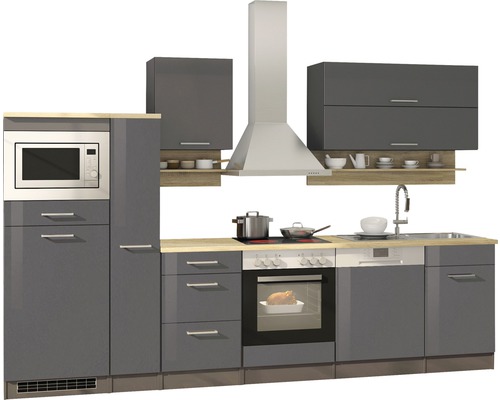 Komplette Küchenzeile mit Elektrogeräten, Spüle, Dunstabzugshaube und Hängeschränken