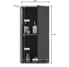 Abmessungen eines Badezimmerschranks mit einer Tür, zwei Regalen und darauf platzierten Gegenständen