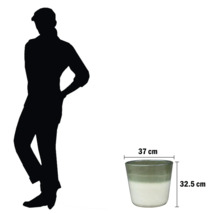 Keramik Pflanztopf, 37 mal 32,5 Zentimeter