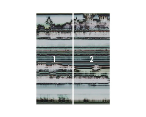 Zwei Bahnen der Tapete mit Landschaftsmotiv