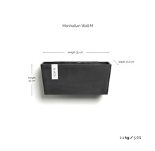 Ecopots Wand-Pflanzgefäß Manhattan Wall M: Länge 35 Zentimeter, Höhe 15 Zentimeter, Tiefe 17,2 Zentimeter, Gewicht 2,1 Kilogramm, Volumen 5,6 Liter.