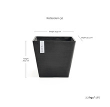 Ecopots Rotterdam 30, quadratischer Blumentopf: Länge 29.5 Zentimeter, Tiefe 29.5 Zentimeter, Höhe 26.4 Zentimeter, Volumen 17 Liter.