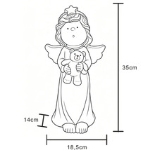 Skizze einer Engelsfigur mit Teddybär und Maßangaben: Höhe 35 Zentimeter, Breite 18,5 Zentimeter, Tiefe 14 Zentimeter.