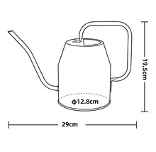 Skizze einer Gießkanne mit Maßangaben: Breite 29 Zentimeter, Höhe 19.5 Zentimeter und Durchmesser 12.8 Zentimeter.