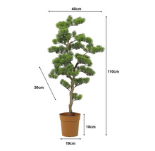 Künstlicher Bonsai im Topf. Höhe 110 Zentimeter, Breite 40 Zentimeter, Tiefe 30 Zentimeter, Topf 18 mal 19 Zentimeter.