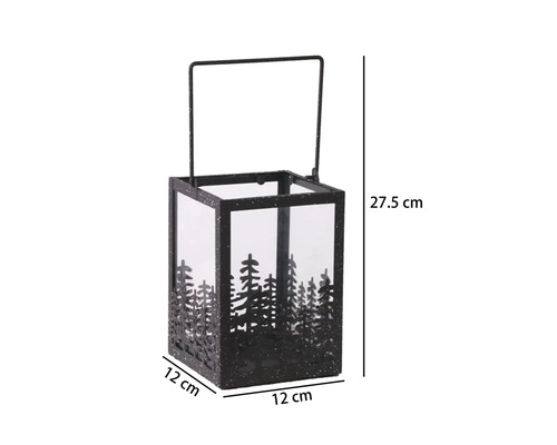 Schwarze Laterne mit Tannenwald-Silhouette, Maße 12 mal 12 Zentimeter und eine Gesamthöhe von 27,5 Zentimeter.