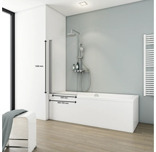 Badezimmer mit Badewanne und Duschabtrennung mit Größenangaben
